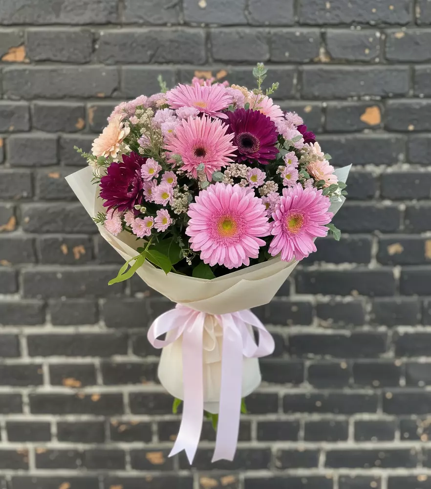 Букет цветов из: Герберы и Хризантемы в Красной Яруге
