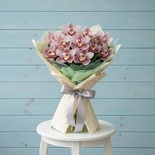 Букет цветов из:  Орхидеи и Розы в Красной Яруге