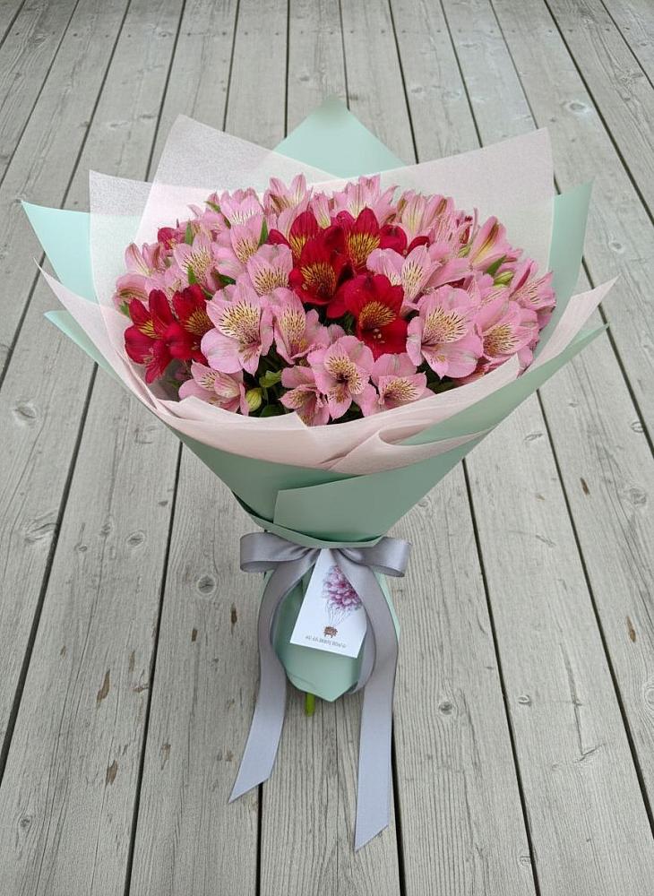 Букет цветов из: Альстромерии в Красной Яруге