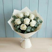 Букет Белые розы в Эвкалипте в Красной Яруге