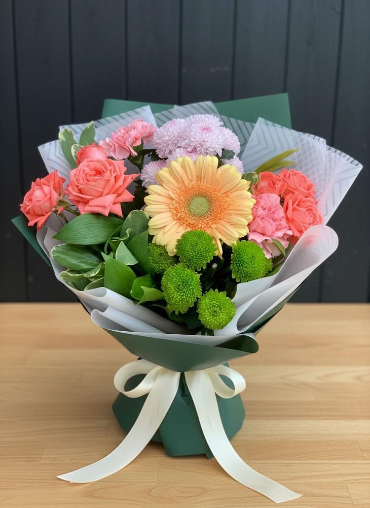 Букет цветов из: Гвоздики, Розы, Герберы и Хризантемы в Красной Яруге
